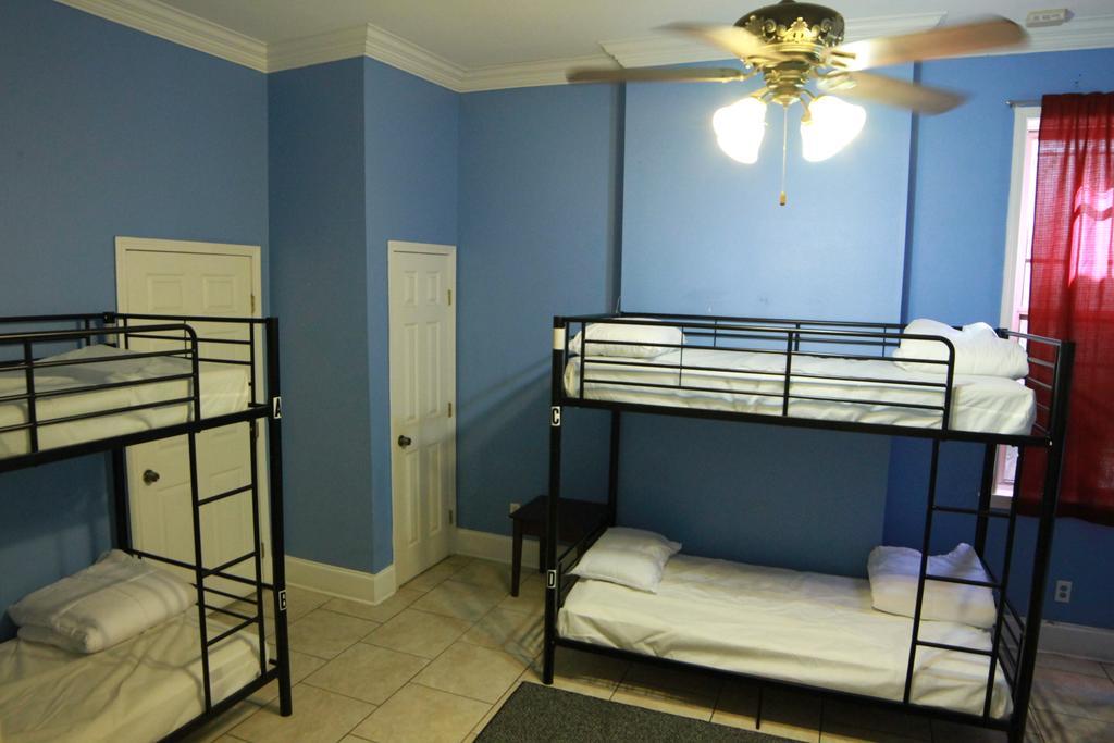 The Garden District House Hostel New Orleans Exterior photo